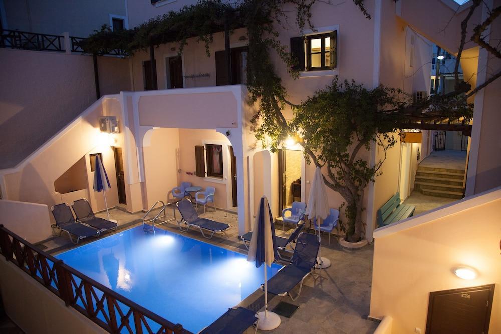 Apartahotel Markakis Town