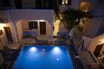 Markakis Town Apartahotel